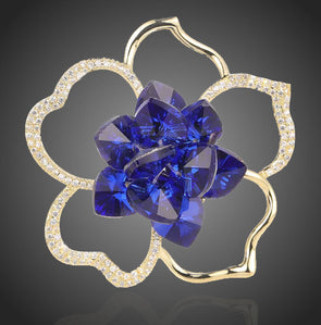 brošňa modrý kvet s krištáľmi