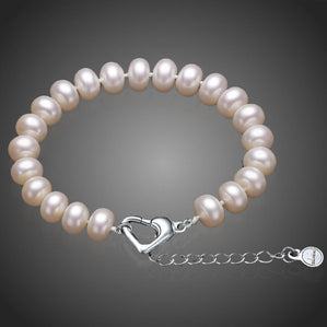 Náramok s bielymi perlami Amma