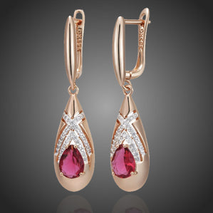 náušnice visiace kvapky s červenými zirkónmi