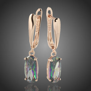 náušnice visiace so zeleno fialovými zirkónmi