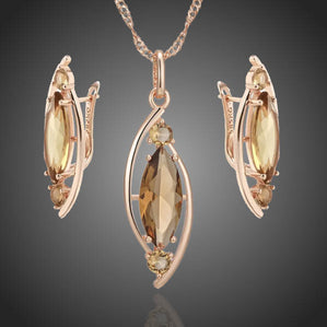 elegantný set bižutérie kvapky s hnedným zirkónom  