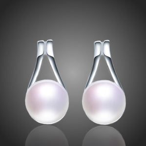 Náušnice s bielymi riečnymi perlami Marcella