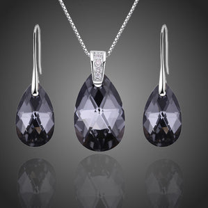 set s čiernymi krištáľmi kvapky