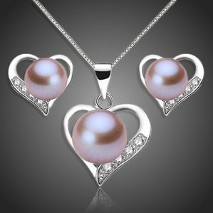 set s rúžovými perlami so srdcom